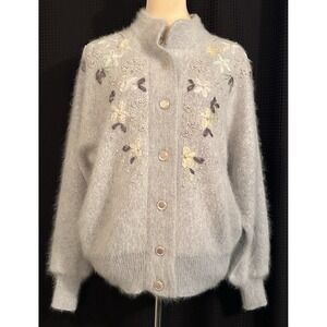 Vintage Women's Lt Gray ANGORA Floral Lined SWEATER SUPER SOFT Size M